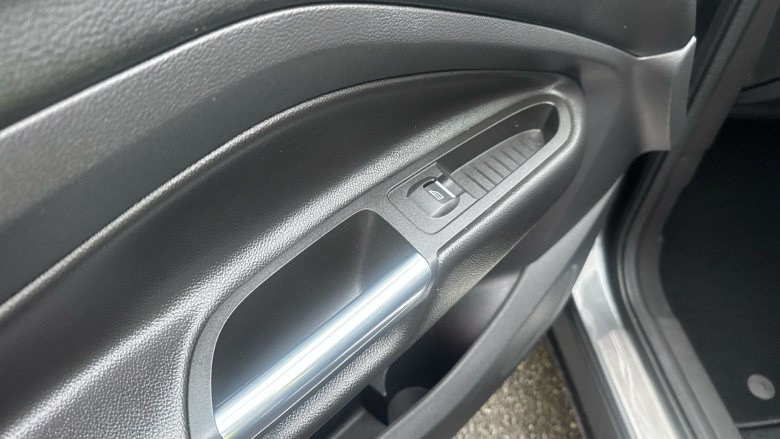 Ford Kuga 1.5 TDCi Titanium Edition 5dr 2WD Diesel Estate